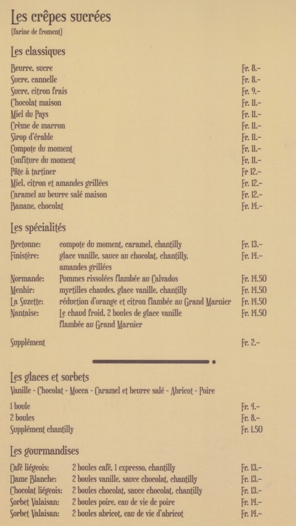 Carte avec les crêpes sucrées, glaces et spécialités